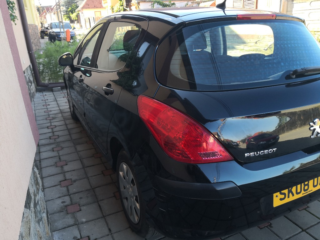 Piese dezmembrez dezmembrari Peugeot 308