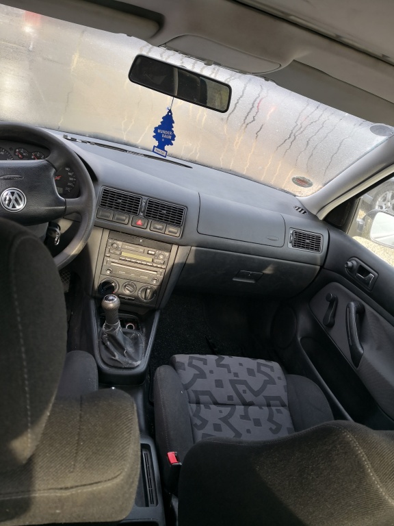 Piese dezmembrez dezmembrari vw golf 4an