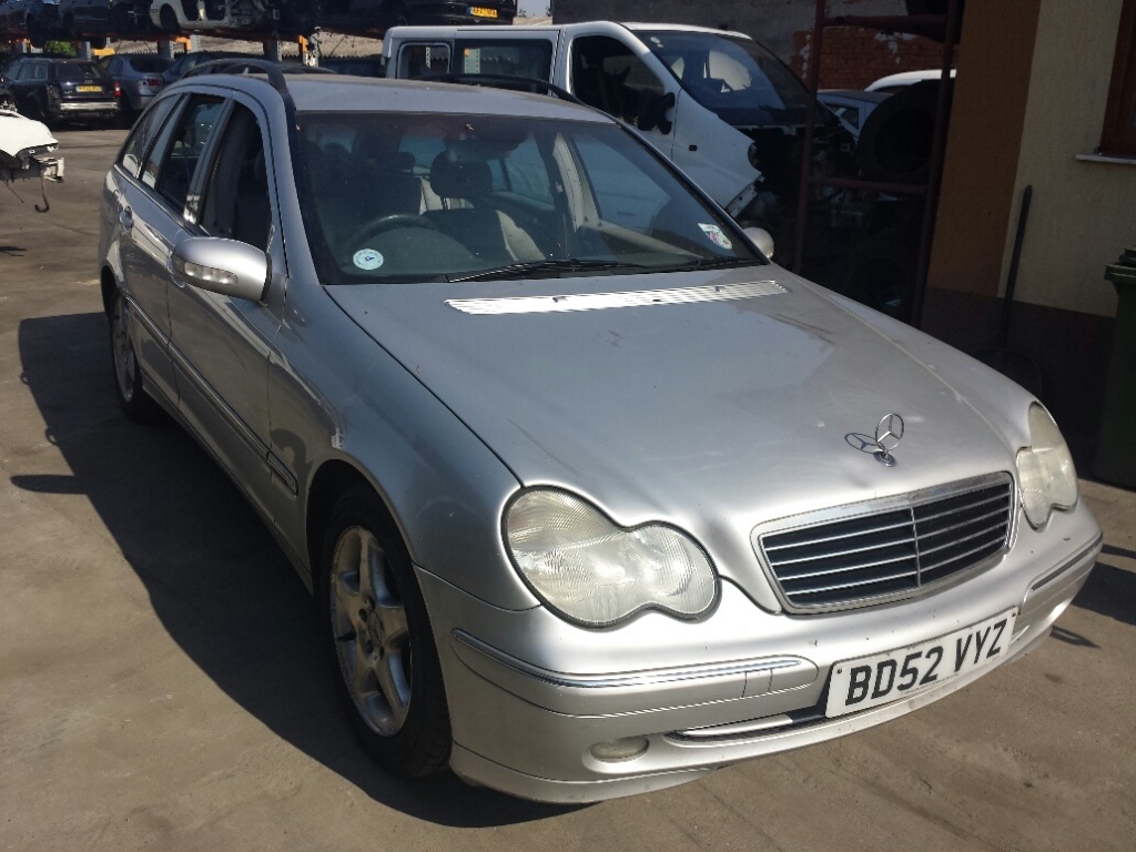Piese din dezmembrari Mercedes C-class 2002 2,2 cdi Combi