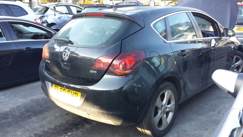 Piese din dezmembrari Opel Astra J 1.7 cdti an 2010