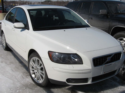 Piese din dezmembrari Volvo V50 2.0 diesel 2004-2012