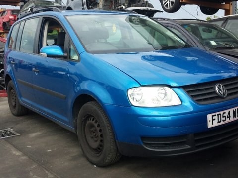 Piese din dezmembrari VW Touran 2005 1.9 tdi BKC