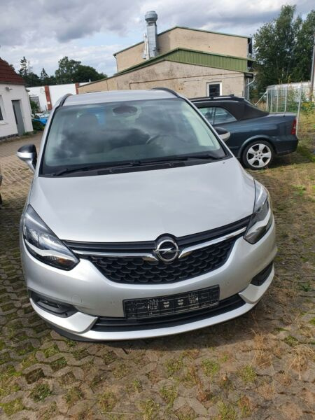 Piese pentru Opel Zafira Tourer 2018