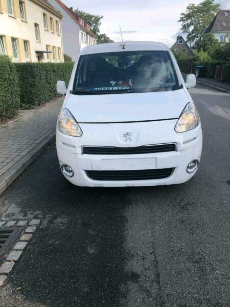 Piese pentru Peugeot Partner 2015