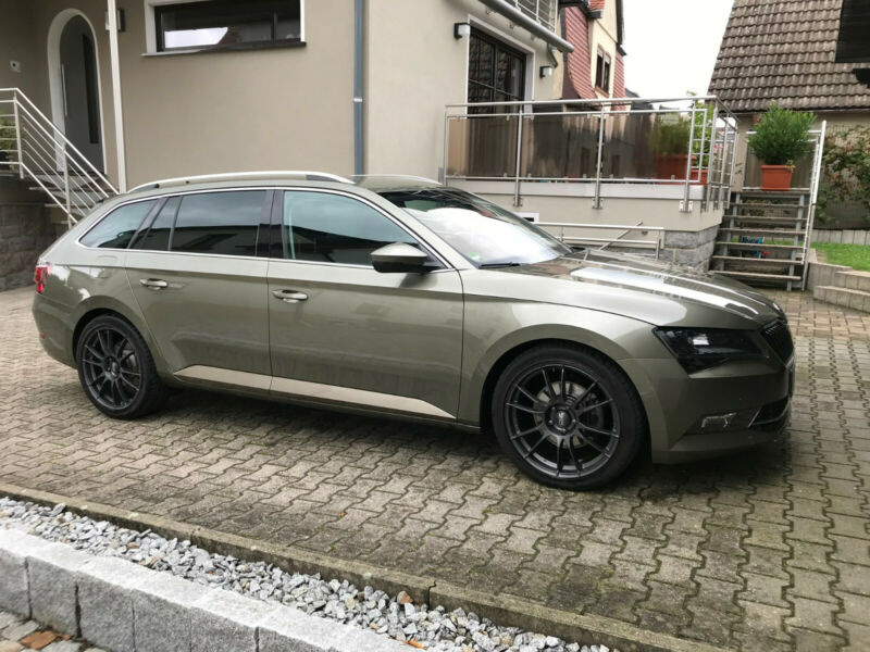 Piese pentru Skoda Superb 2016