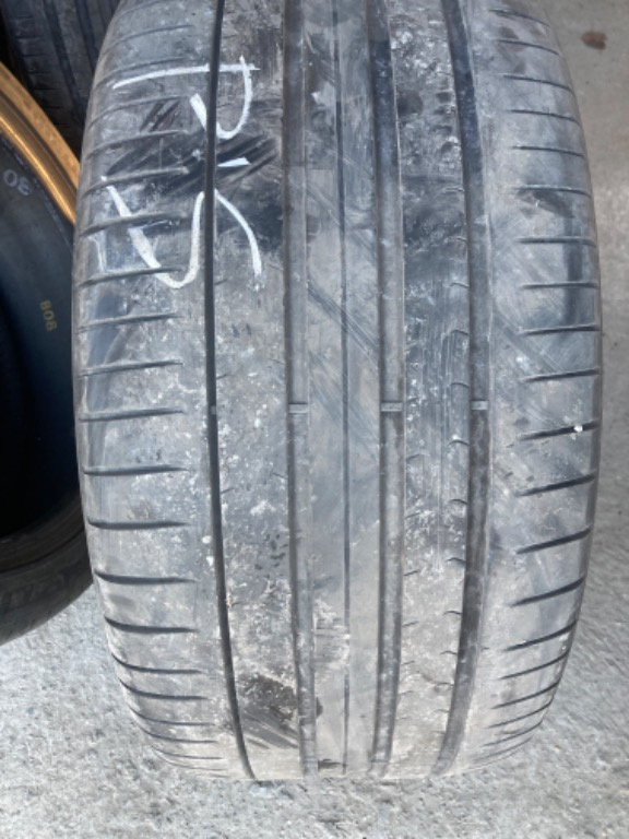 Pirelli 275/40 R21 Față, 315/35 R21 Spate Dot 20