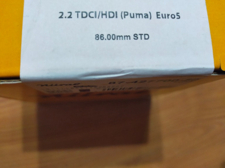 Piston 2.2 euro 5 Ford Transit cu bolt si segmenti