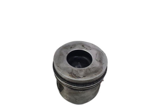 Piston ​Audi A4 B7 (8E3) Avant 2008 2.0 TDI OEM 03G107065E