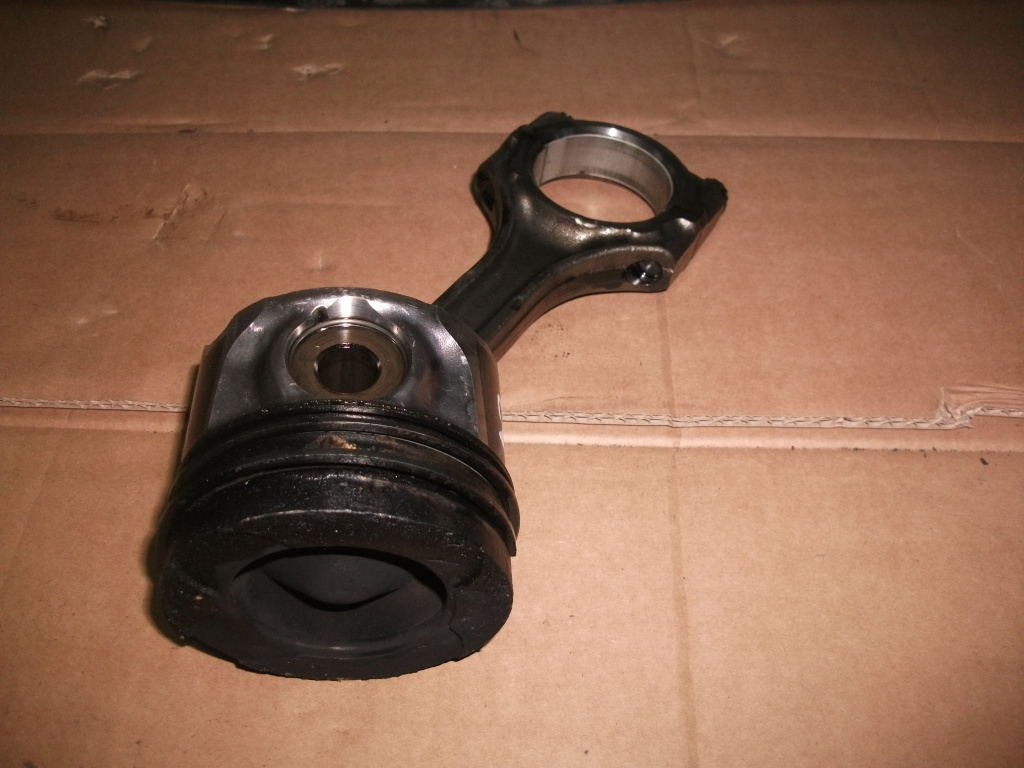 Piston cu biela Lexus IS 220, 2.2 D, 86L