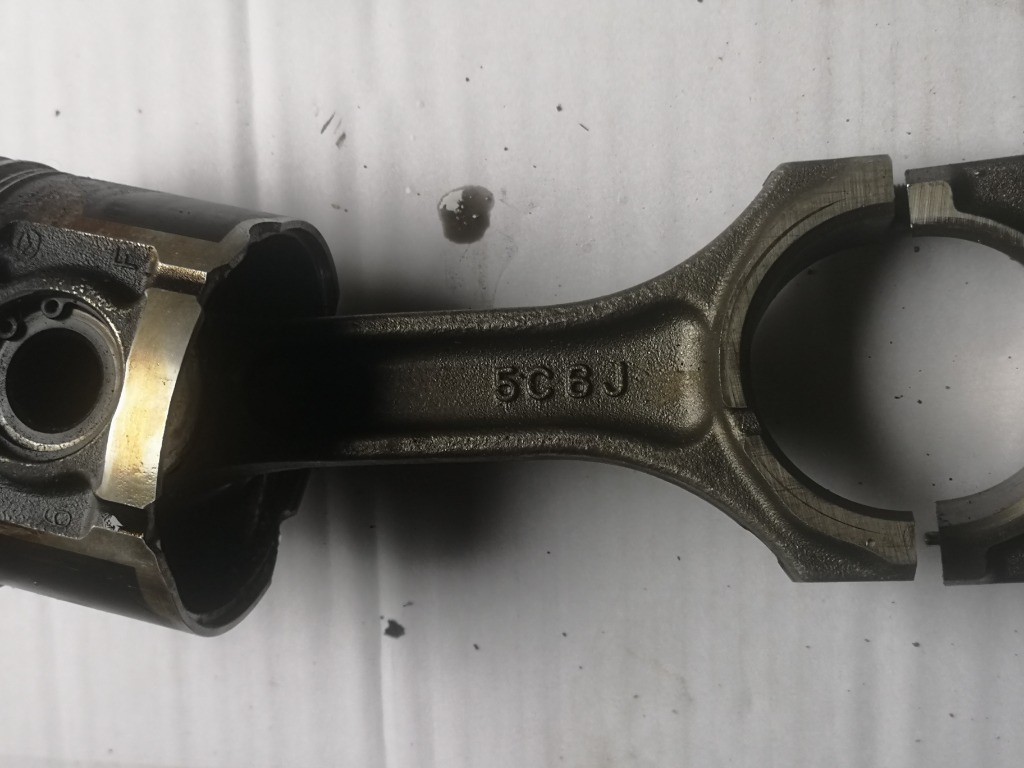 Piston cu biela mazda 6 GH an 2009 rf7j
