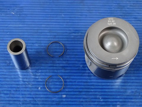 Piston motor cu segmenti Discovery 4 / Range Rover Sport 3.0 TDV6 BR 4201