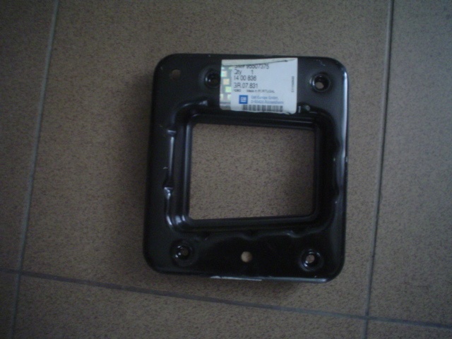 Placa lonjeron stanga fata opel meriva b (95507375)