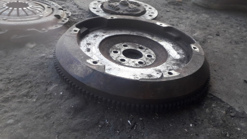 Placa presiune + disc ambreiaj + volanta Opel Zafira A 2.2 diesel 86kw