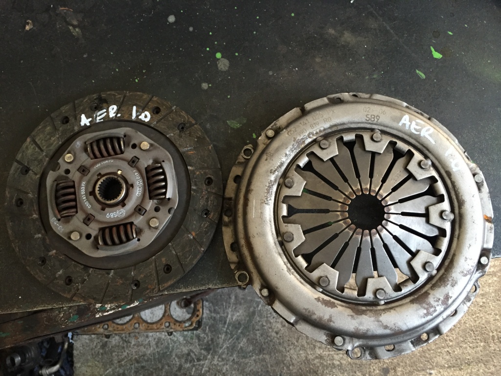 Placa presiune si disc VW 1.0 motor AER