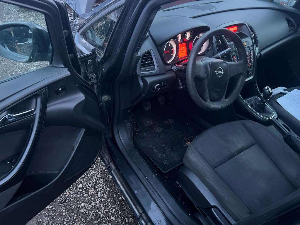 Plafon interior Opel Astra J 2014 Hatchb