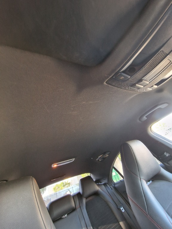 Plafon negru Mercedes CLA C117