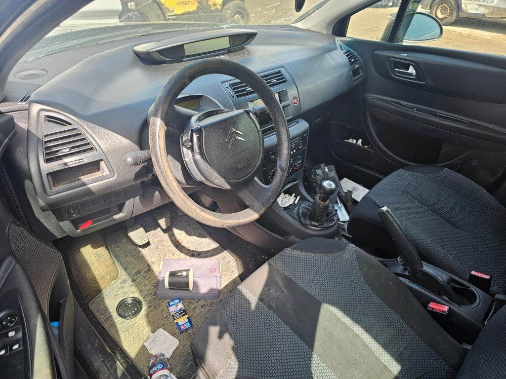 Plafoniera Citroen C4 2005 hatchback 1.4 KFU