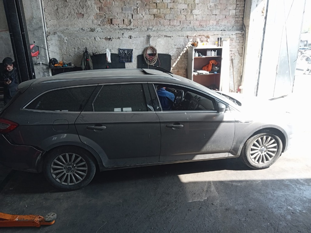 Plafoniera Ford Mondeo 2013 break 1.6
