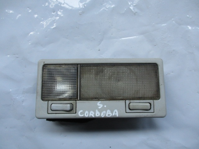 PLAFONIERA / ILUMINATOR SEAT CORDOBA FAB. 1996 – 2002 ⭐⭐⭐⭐⭐