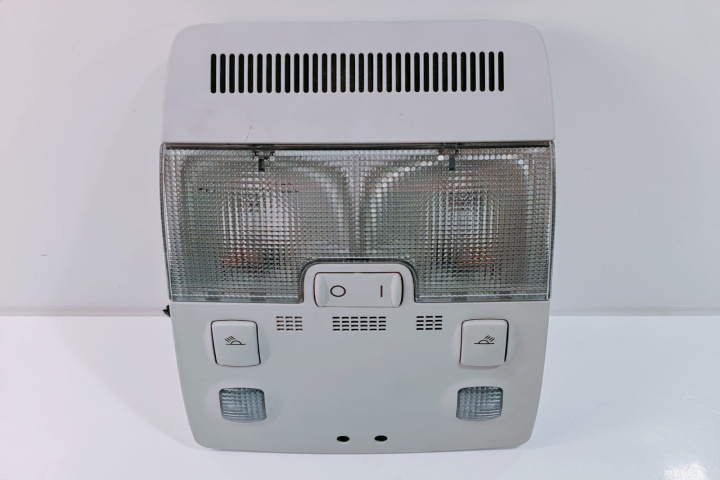 Plafoniera lampa plafon 8E0947135E Audi 