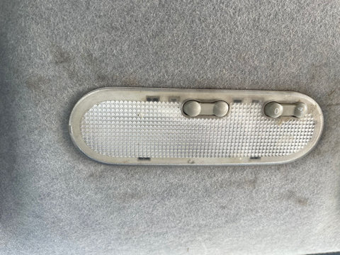 Plafoniera Lumini Lampa Bec Iluminare Plafon Habitaclu Interior Dacia Logan 1 2004 - 2012