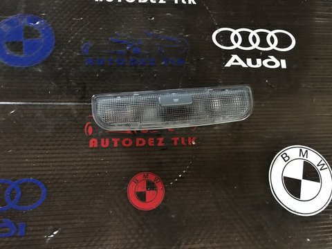 Plafoniera lumini pasageri Audi A4 B7 8P0 947 111 A