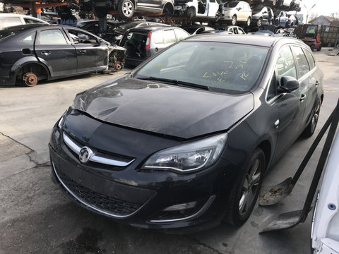 Plafoniera Opel Astra J 2010 combi 1.7 cdti