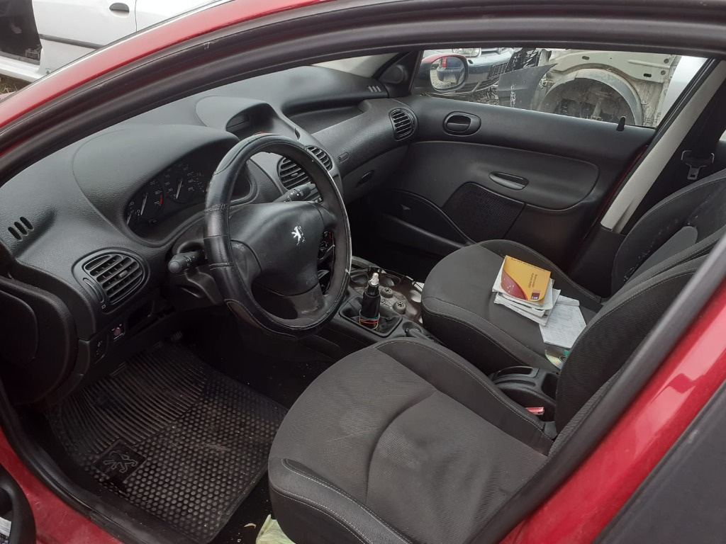 Plafoniera Peugeot 206 2007 1.4 KFW 55KW