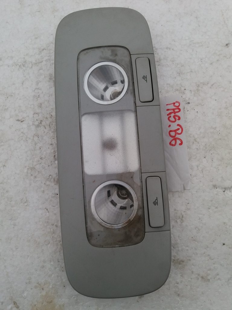 PLafoniera spate Passat B6