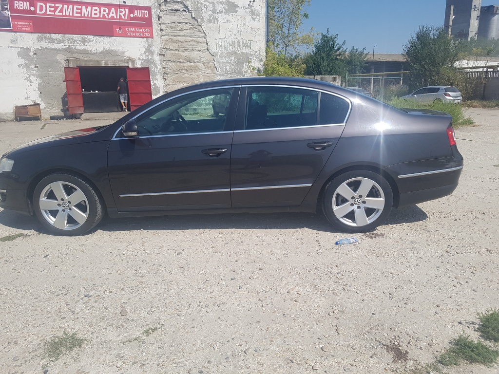 Plafoniera Volkswagen Passat B6 2006 Berlina 2.0