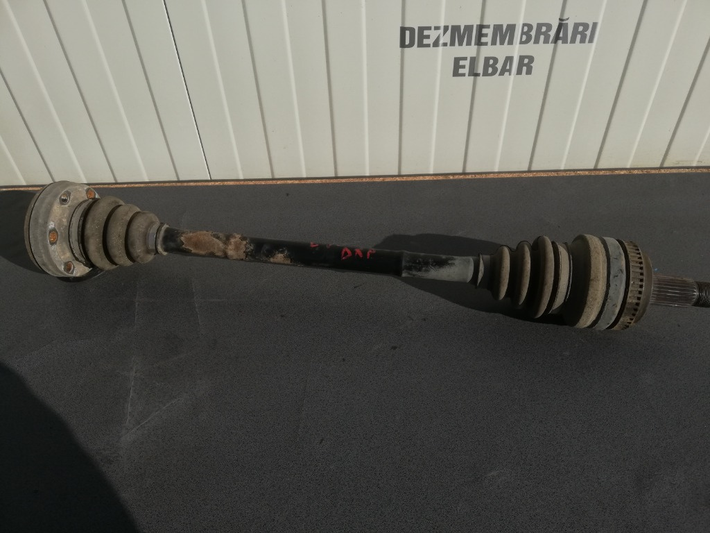 Planetara dreapta BMW E90 motor 2.0 D 150 cai cod M47D20A an 2005 2006 2007 cod 7533446