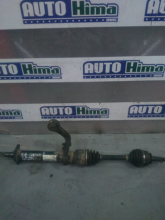 Planetara dreapta cu ax intermediar KIA Sorento I 2.5 CRDI 2002-2009