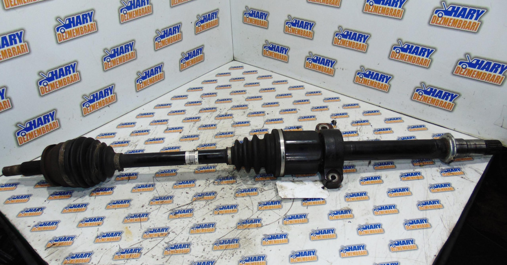 Planetara dreapta fata avand codul original -43410-0F080- pentru Toyota Verso 2016.