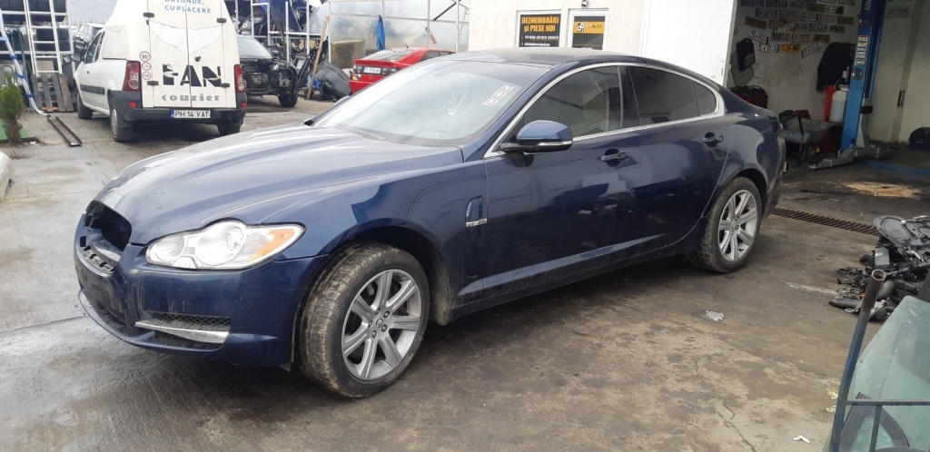 Planetara dreapta Jaguar XF 2011 Limuzina 3.0