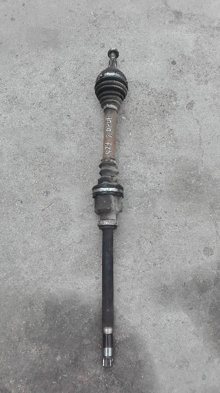 Planetara dreapta Peugeot 407 2.0 hdi