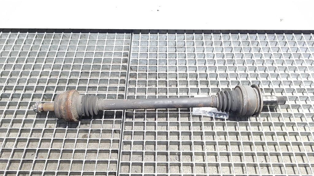 Planetara dreapta spate, Mercedes Clasa C (W204) [