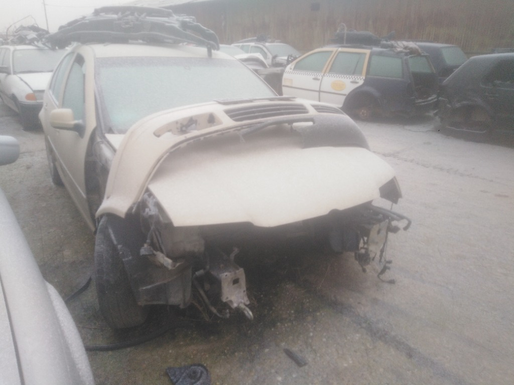 Planetara dreapta Volkswagen Bora 2001 S