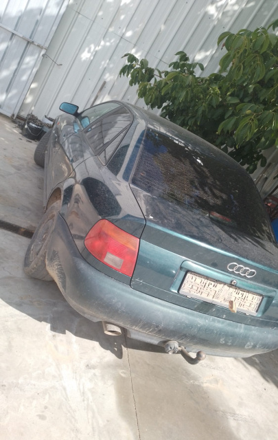 Planetara fata dreapta Audi A4 B5 [1994 - 1999] Sedan 1.6 MT (101 hp)