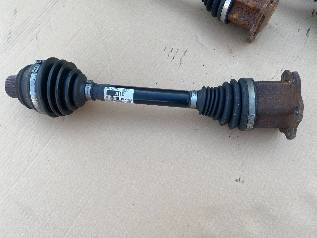 Planetara stanga dreapta fata Audi Q5 8R0407271C 8