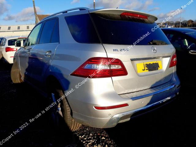 Planetara stanga fata Mercedes-Benz M-Cl