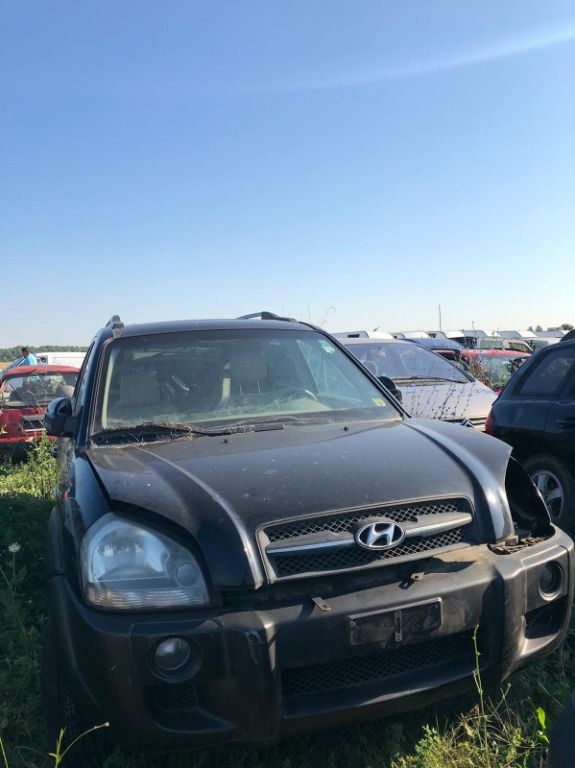 Planetara stanga Hyundai Tucson 2005 SUV 2.7