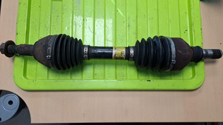 Planetara stanga SAAB 9-3 1.8T (2002-2015) cod P12801899