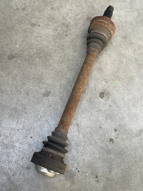 Planetara stanga spate Bmw seria 3 E46 330i cod 7505291