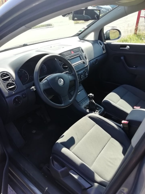 Planetara stanga Volkswagen Golf 5 Plus 