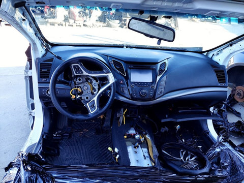 Plansa bord + airbag Hyundai I40 din 2011 2012 2013 2014 2015