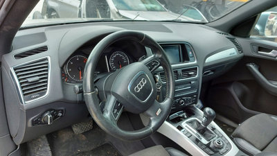 Plansa Bord Audi Q5 2010