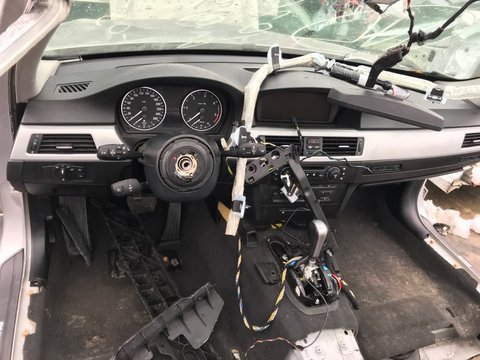 Plansa bord Bmw 320 E90 2005