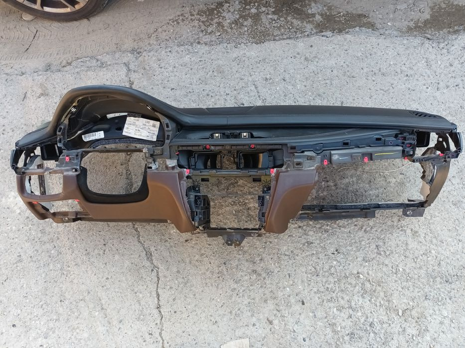 Plansa bord bmw f15 x5 2012-2018, 9298608, cu defect