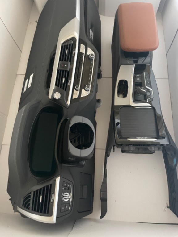Plansa bord BMW X3 G01 X4 G02 cotiera schimbator ceasuri