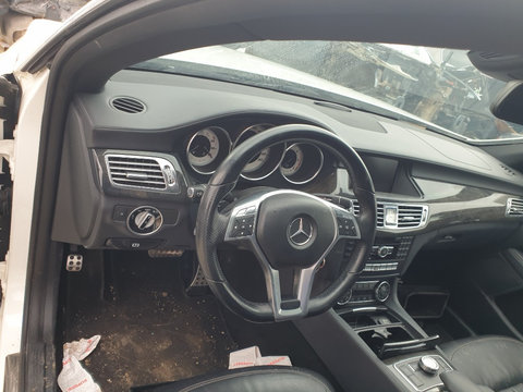 Plansa bord cu airbag Mercedes W218 CLS 2011 2102 2013